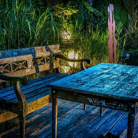 Apartment Glückliche Kuh-villa: Boutique Retreat With Garden & Pool In Kempten-allgäu Kempten