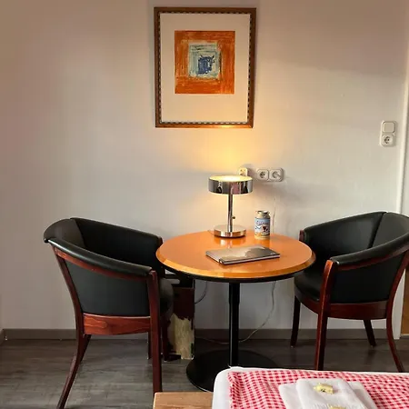 Apartment Glückliche Kuh-villa: Boutique Retreat With Garden & Pool In Kempten-allgäu