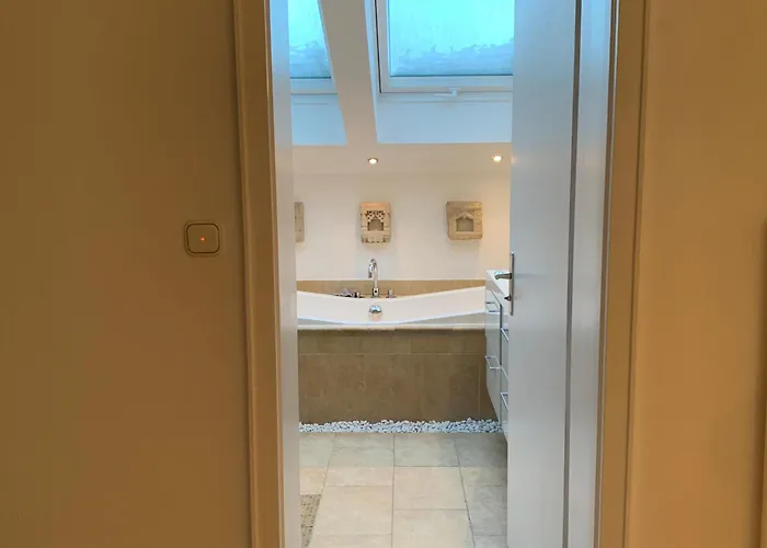 Appartamento Glueckliche Kuh-villa - Achtsamer Rueckzugsort Mit Traumgarten, Schwimmteich & Raum Zum Sein Bis 18 Personen - Allgaeu Kempten