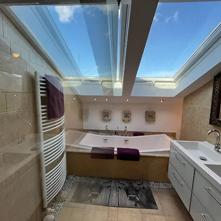Glueckliche Kuh-villa - Achtsamer Rueckzugsort Mit Traumgarten, Schwimmteich & Raum Zum Sein Bis 18 Personen - Allgaeu 아파트 *