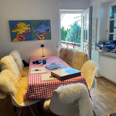 Glueckliche Kuh-villa - Achtsamer Rueckzugsort Mit Traumgarten, Schwimmteich & Raum Zum Sein Bis 18 Personen - Allgaeu Lejlighed